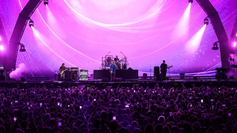 Dolu Kadehi Ters Tut ile mor ve ötesi, İstanbul Festivali’nde Rock Rüzgârı Estirdi — Basın Bülteni 2026