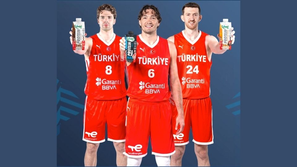 Millilerimizin Fotoğrafları Pınar Süt Paketlerinde — Basın Bülteni 2026