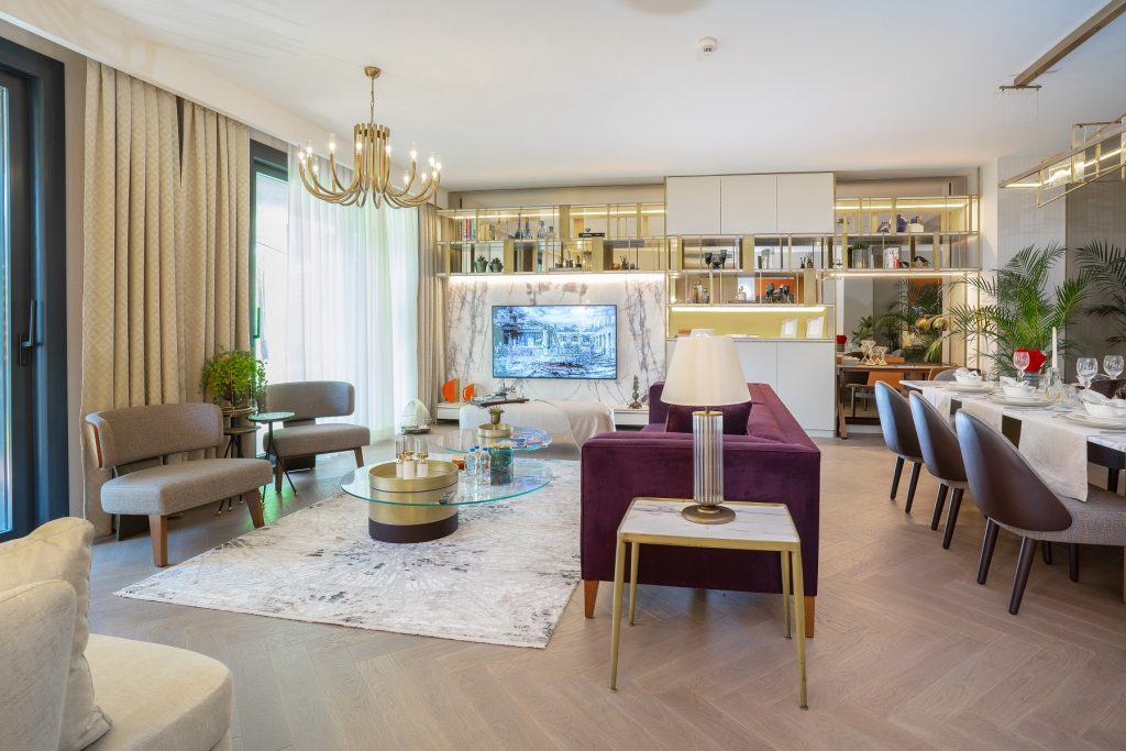 BAHÇELİ BİR YAŞAM SUNAN CER İSTANBUL’UN ÖRNEK EVİ HAZIR