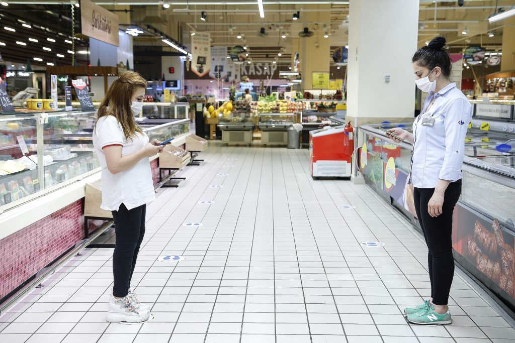 CarrefourSA “C – Mobil” Uygulamasıyla 11 Bin Çalışanını Salgına Karşı Takip Ediyor