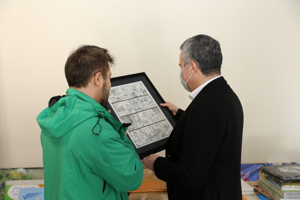 İYİLİK İÇİN SANAT DERNEĞİ ÜYELERİ, ATÖLYE CER’İ ZİYARET ETTİ